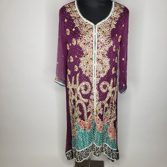 DESI SUIT Large  - DRESS - Pakistani Suit - Worn once - Picture 9 of 11